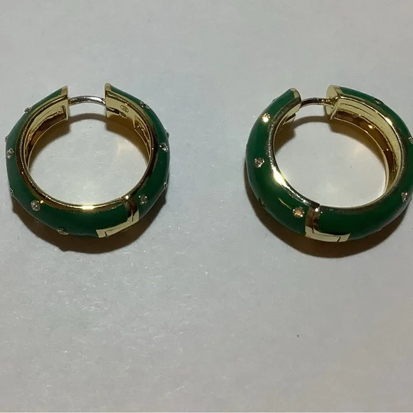 Gorjana Noel Emerald Huggie Hoop Earrings New - Picture 5 of 7
